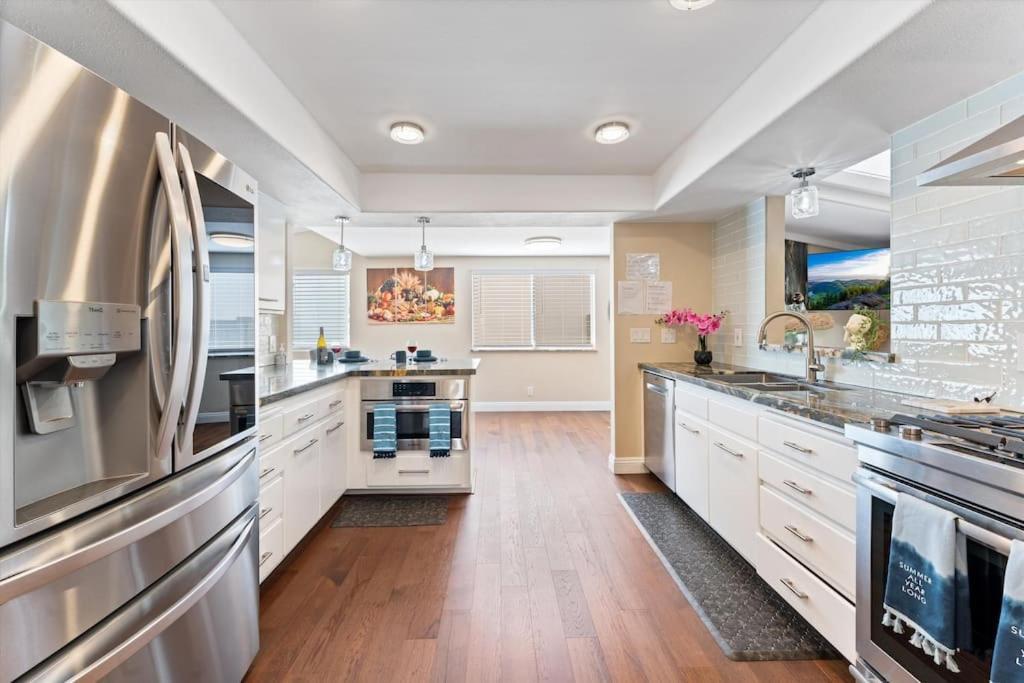 Seabreeze-Modern Home W Outdoor Living&Near Beach Huntington Beach Buitenkant foto